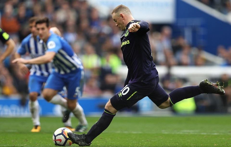 Rooney lập công, Everton giật lại 1 điểm phút 90