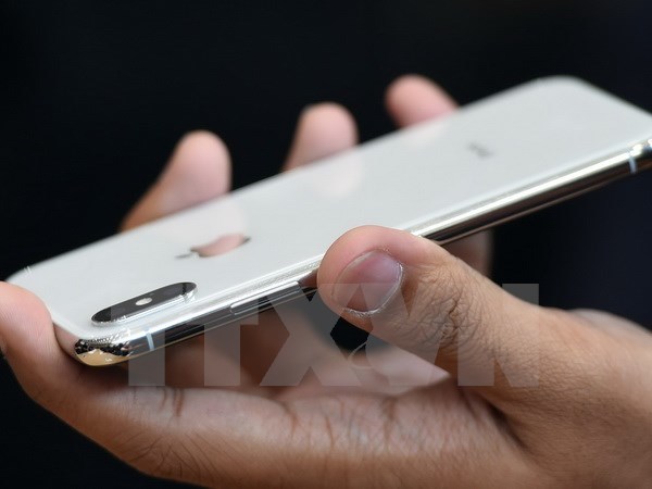 Lô iPhone X đầu tiên sẽ đến Hà Lan và UAE