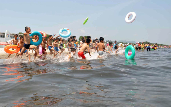 Vẻ đẹp tuyệt vời ở nơi Triều Tiên phóng tên lửa