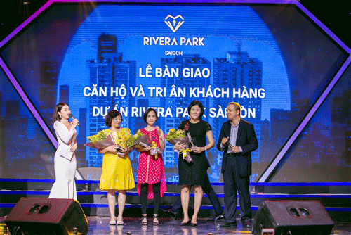 Rivera Park Sài Gòn bàn giao căn hộ: Hoan hỉ ngày tân gia