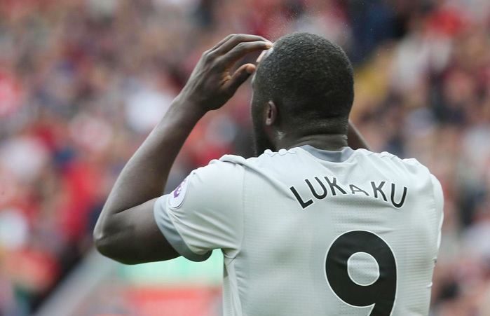 Lukaku: Giỏi bắt nạt kẻ yếu, 