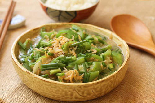 4 món rau xào thơm ngon đơn giản tại nhà