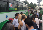 Xe buýt Sài Gòn cán chết nữ sinh viên