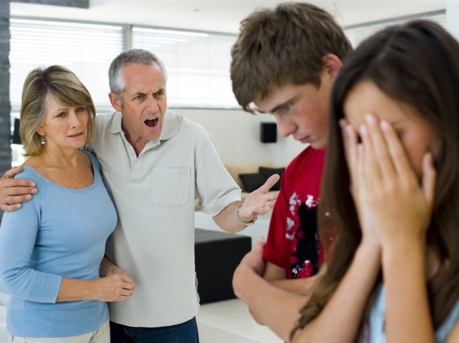 Bạn gái có thai nhưng gia đình nhất định không cho cưới