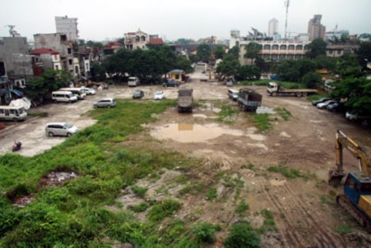Hà Nội: Lập khống hồ sơ, “quan” xã ăn tiền tỉ