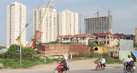 Mua nhà xã hội: Người nghèo bị gạt ra rìa