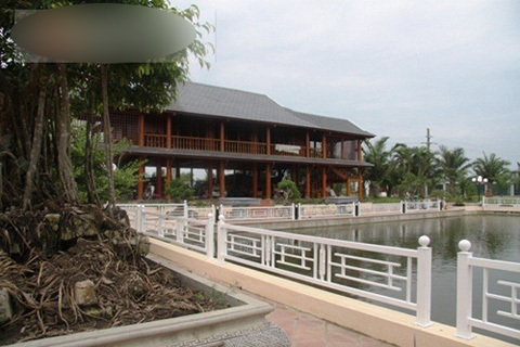 Dinh thự triệu đô của doanh nhân xứ Thanh