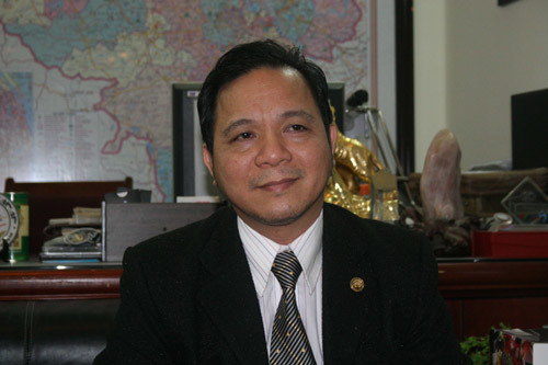 DN nhà đất 'thách đấu' trực tiếp với Alan Phan