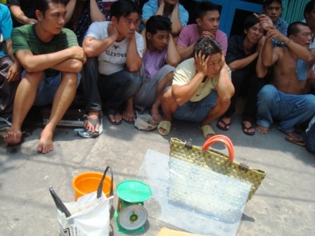 Đột kích 2 ổ cờ bạc của dân anh chị Sài Gòn