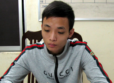 Mâu thuẫn, rút súng bắn thẳng vào ngực người khác