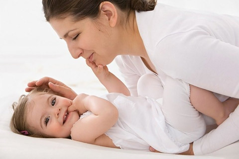 Cười 'vỡ bụng' với các mẹ nói nhịu sau sinh