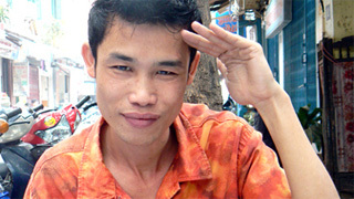 Khi “sao Việt ” níu kéo hào quang bằng “chiêu, trò”
