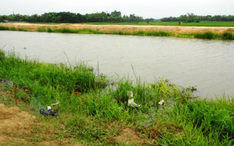 Đi móc cáy, học sinh nghèo chết đuối