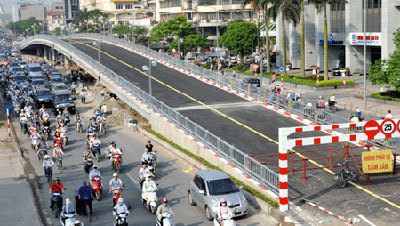 Các nhà văn hóa phản đối cầu vượt qua Đàn Xã Tắc