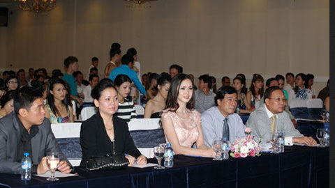 Nữ hoàng Biển cũng 