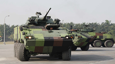 Xe bọc thép Triều Tiên trực chiến khu công nghiệp chung