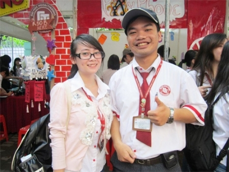 3 nam sinh 9x ngoại thương có thu nhập 'khủng'