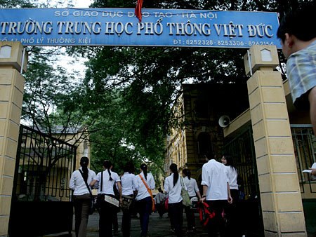 15 điểm đỗ sư phạm, 10 năm chất lượng vẫn kém