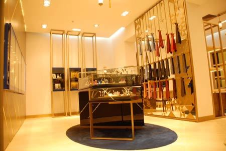 Khai trương S.T Dupont Boutique đầu tiên ở Việt Nam