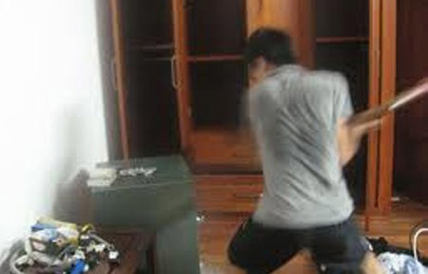 Mất 186,5 lượng vàng vì nhầm trộm là chồng