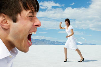 Bị đánh vì quên bật nước tắm cho chồng