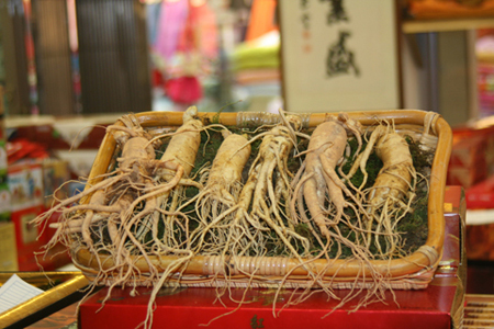 Đặc sản mang bệnh và thần dược lừa đảo