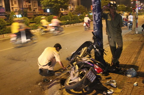 Ma men dẫn đường, 2 thanh niên trọng thương
