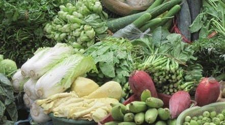 Trứng gà, rau quả tăng giá mạnh