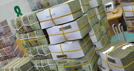 Không có chuyện đổi tiền ở thời điểm này