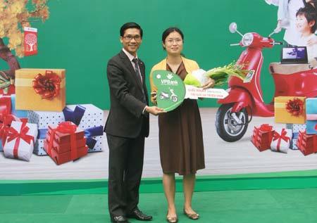 VPBank công bố 4 chủ nhân xe Piaggio