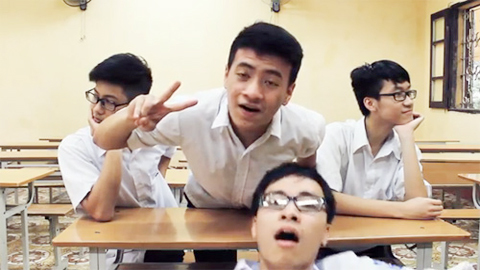 Cười nghiêng ngả màn cover 'Kiyomi' của nam sinh lớp 10