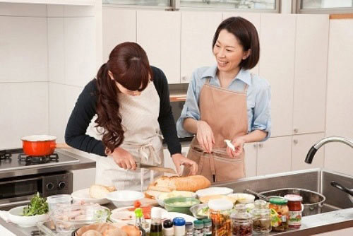 Con dâu tái mặt sợ ngày nghỉ dài 30/4