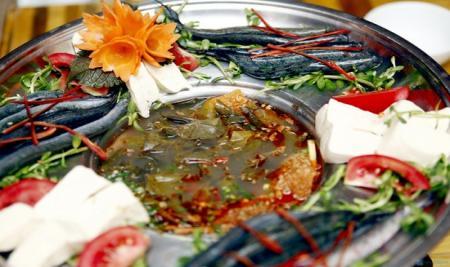 Món ăn nhà nghèo lên mâm người giàu