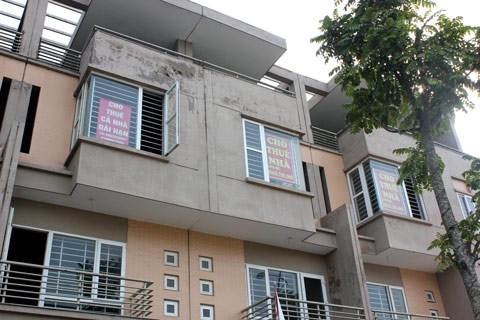 Công nhân góp tiền thuê biệt thự triệu đô để ở