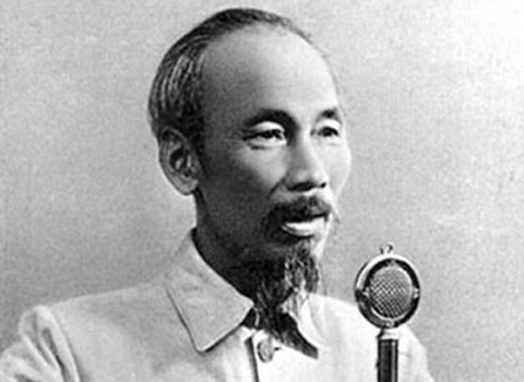 Lựa chọn tên nước không thể chỉ bằng tình cảm