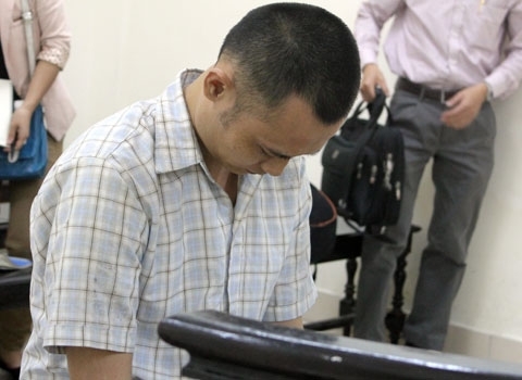 Trộm dữ liệu tại cây ATM để làm giả thẻ tín dụng