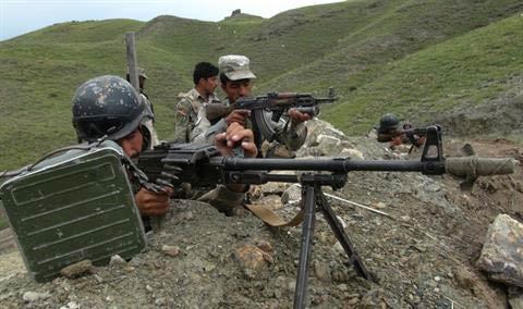Lính Pakistan và Afghanistan đọ súng dữ dội