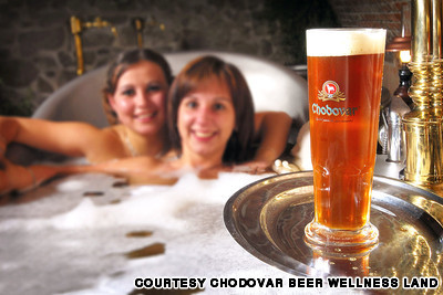 Các kiểu mát-xa từ kỳ cục cho tới rùng rợn trên thế giới