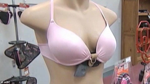 Chiếc áo ngực chỉ để đựng hàng nóng