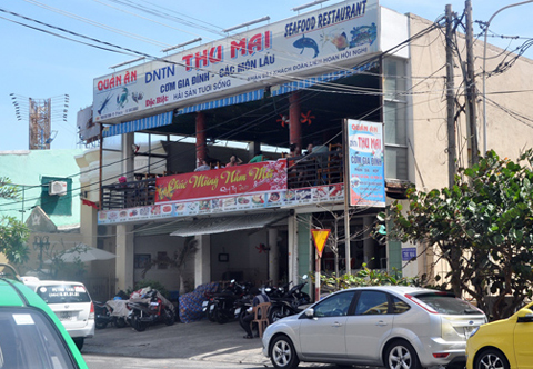 Ám ảnh du lịch Việt: Nhà hàng 'mài dao chém ngọt'