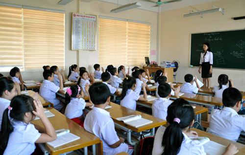 Để 'thầy ra thầy'?