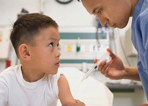 Tiêm thiếu văcxin: Trẻ có thể mắc bệnh