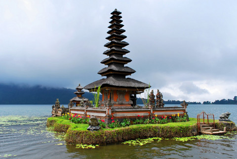 Những ngôi đền linh thiêng và đẹp mê hồn trên đảo Bali