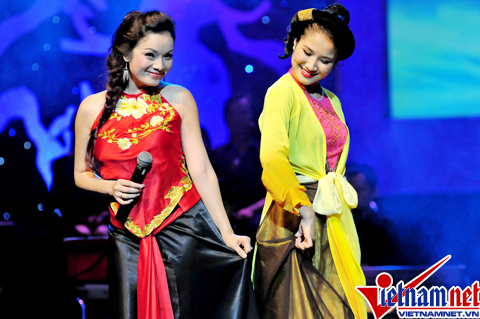 Tân Nhàn diện yếm đào nữ tính