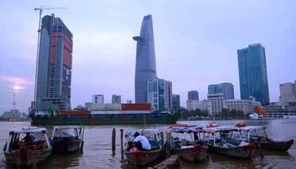 GDP đầu người TP.HCM 14 ngàn đô năm 2025