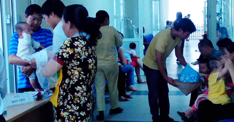 Sau vụ 'ăn bớt' vắc-xin: Quy trình tiêm quá lỏng lẻo