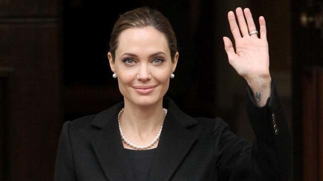 Brad Pitt: Angelina Jolie thật dũng cảm