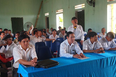 Phó Chủ tịch huyện Tiên Lãng đối thoại với dân