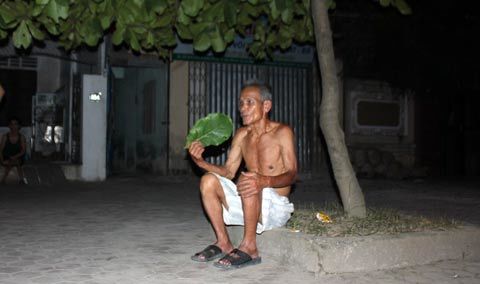 'Nhật ký' đêm nóng 40 độ mất điện 4 lần