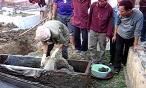 Bí mật quanh di cốt trùm giang hồ Khánh 